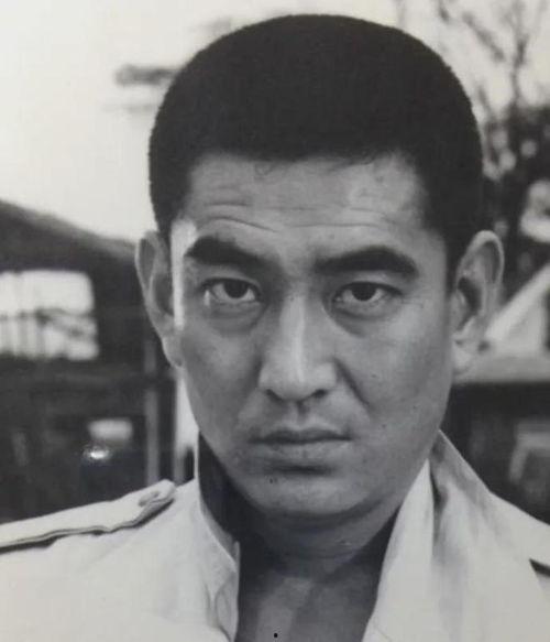 日本高仓健资料,日本影坛永恒的硬汉传奇